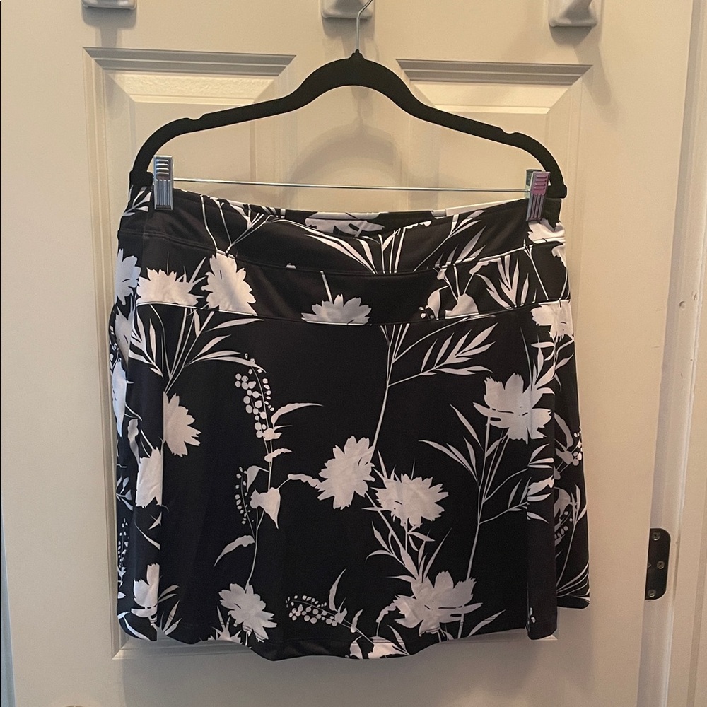 Lady Hagen Black and White Floral Skirt